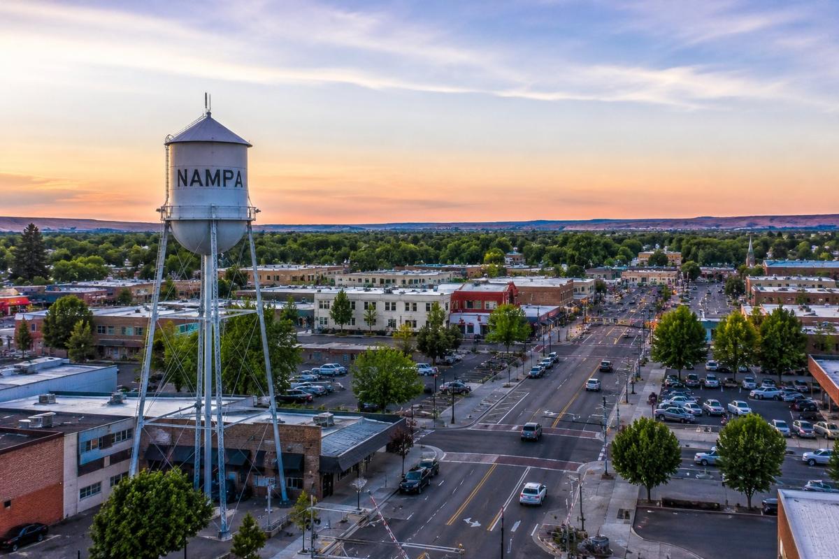 Nampa Idaho water tower downtown